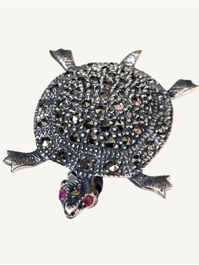 Vintage Natural Ruby 925 Sterling Turtle Brooch with Marcasite